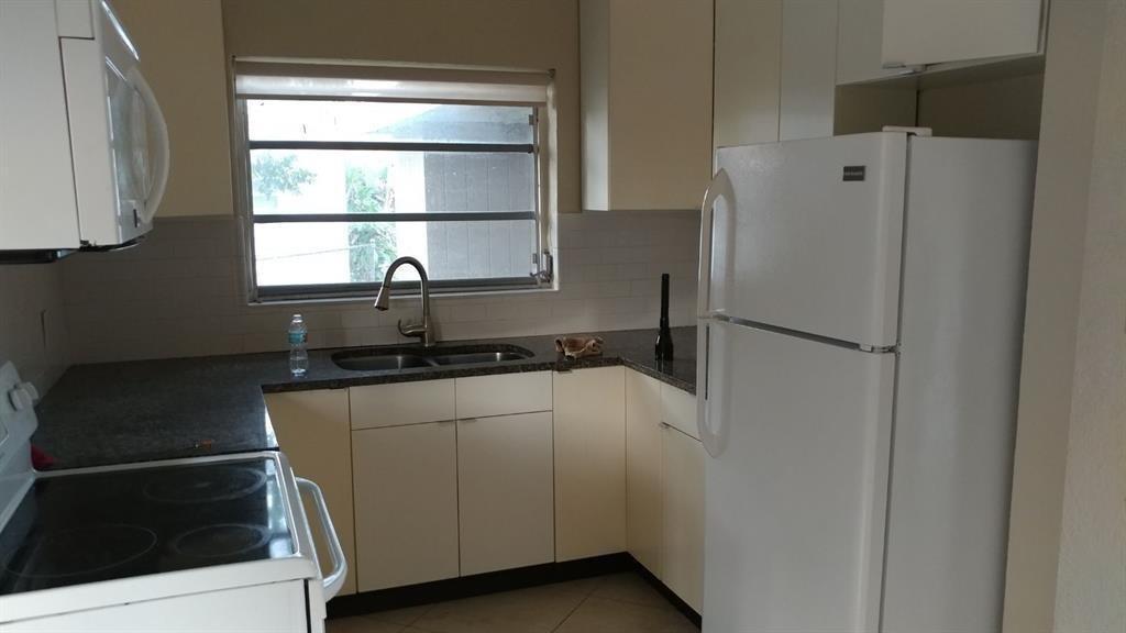 2025 NW 14th Avenue # 2025, Fort Lauderdale FL 33311 photo 3