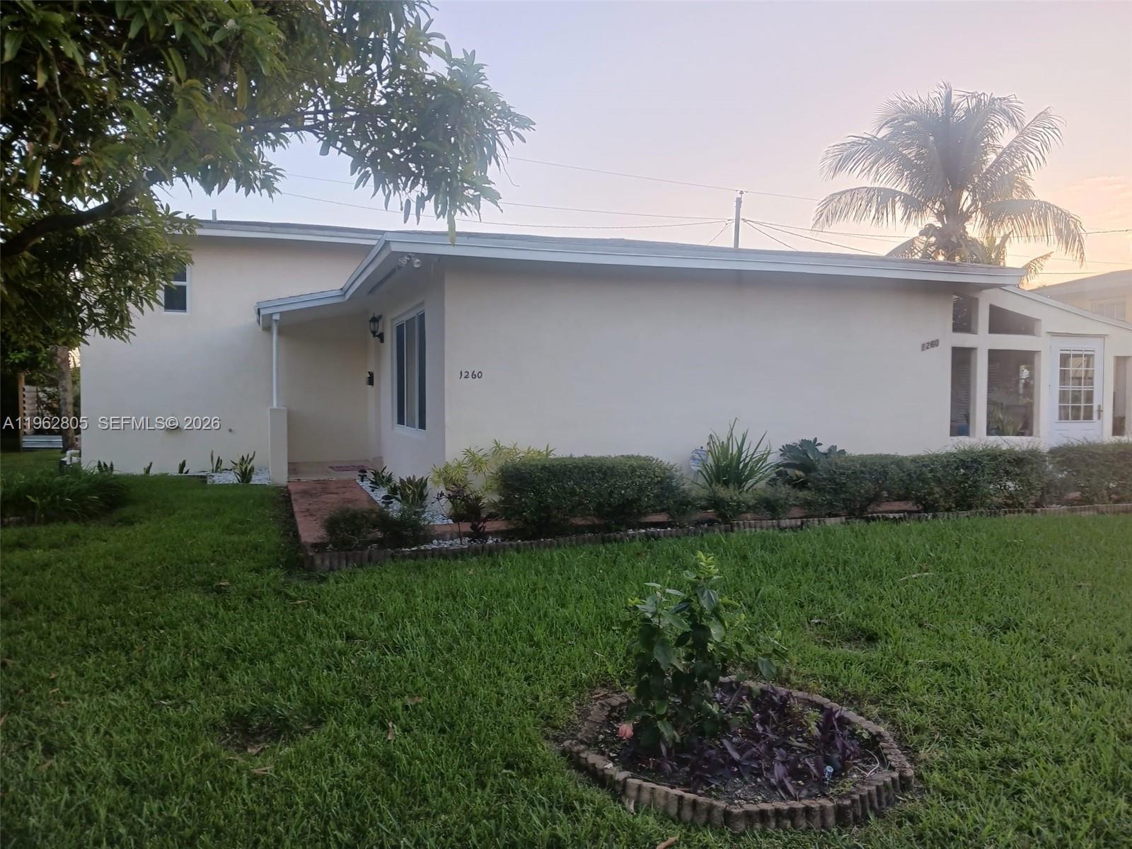 1260 NE 200th Ter, Miami FL 33179 photo 5