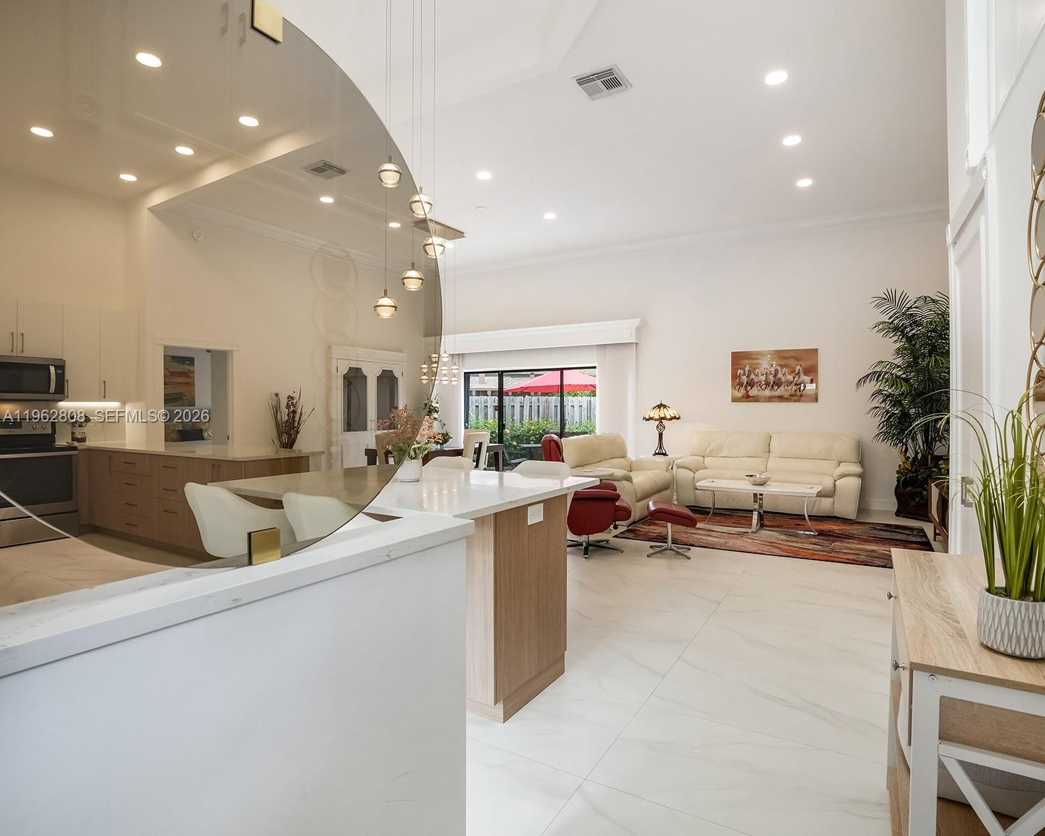 413 Leslie Dr, Hallandale Beach FL 33009 photo 3