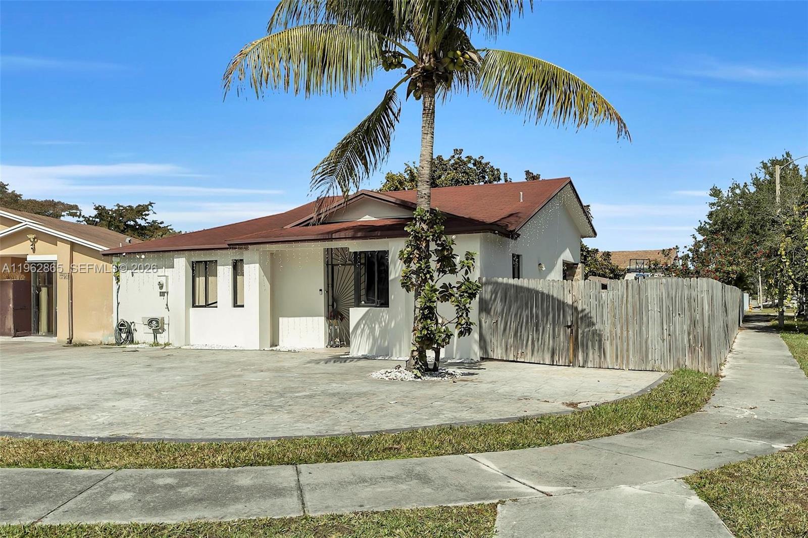 12201 SW 194th Ter, Miami FL 33177 photo 2