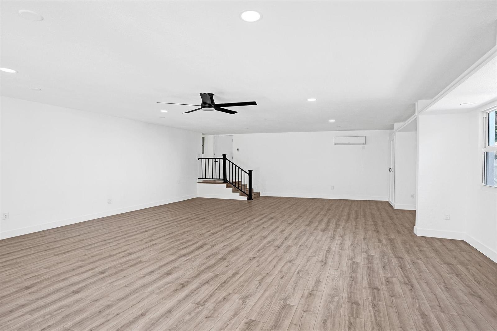 216 Bayberry Drive, Plantation FL 33317 photo 5