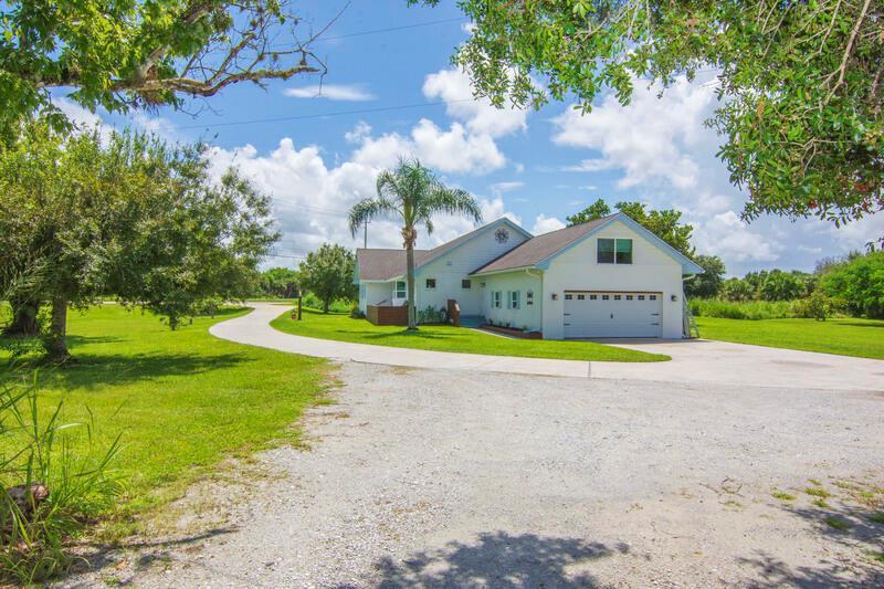 3675 66th Avenue, Vero Beach FL 32966 photo 2