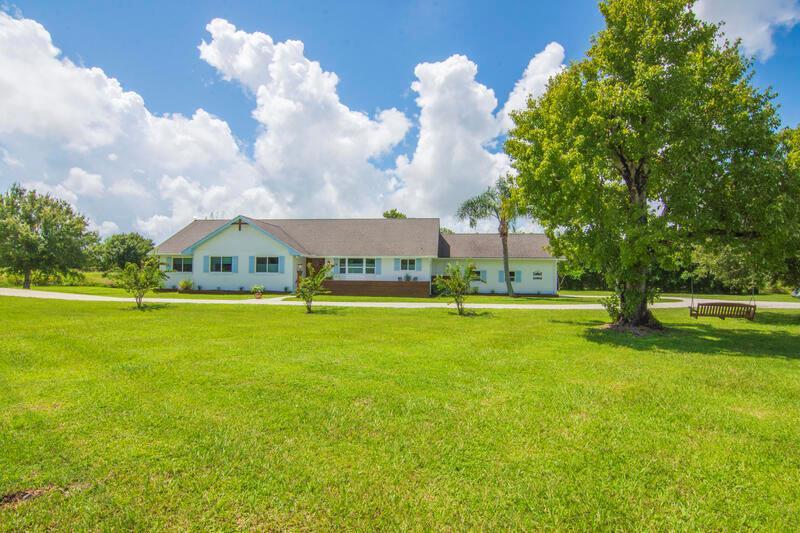 3675 66th Avenue, Vero Beach FL 32966 photo 3