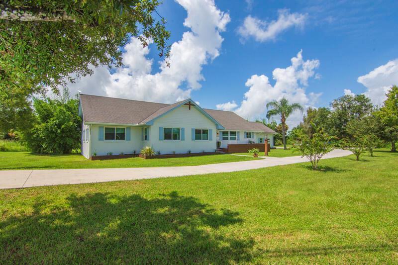 3675 66th Avenue, Vero Beach FL 32966 photo 4