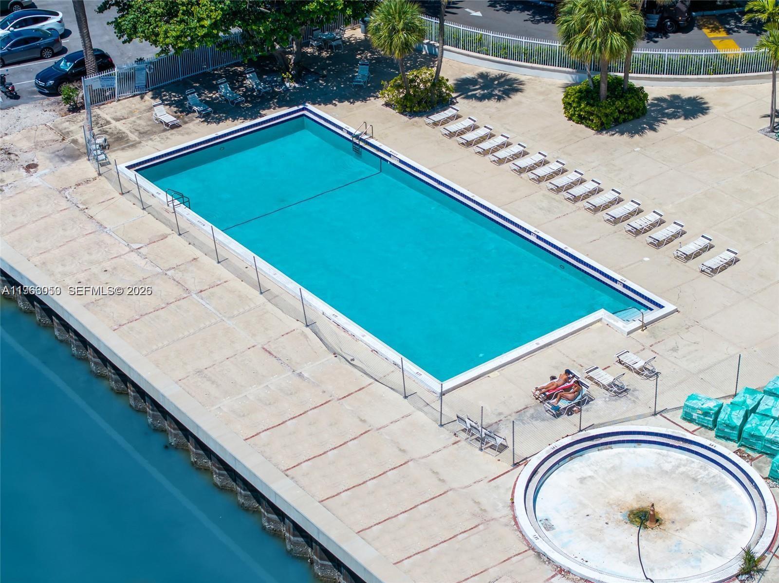 7441 Wayne Ave # 9I, Miami Beach FL 33141 photo 2