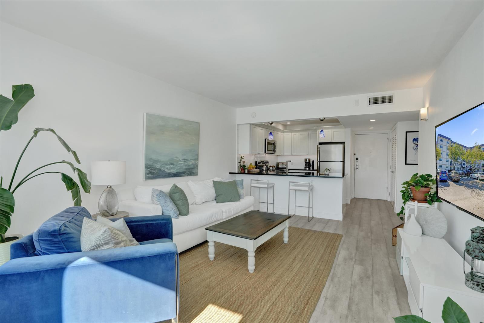 1000 River Reach Drive # 423, Fort Lauderdale FL 33315 photo 2