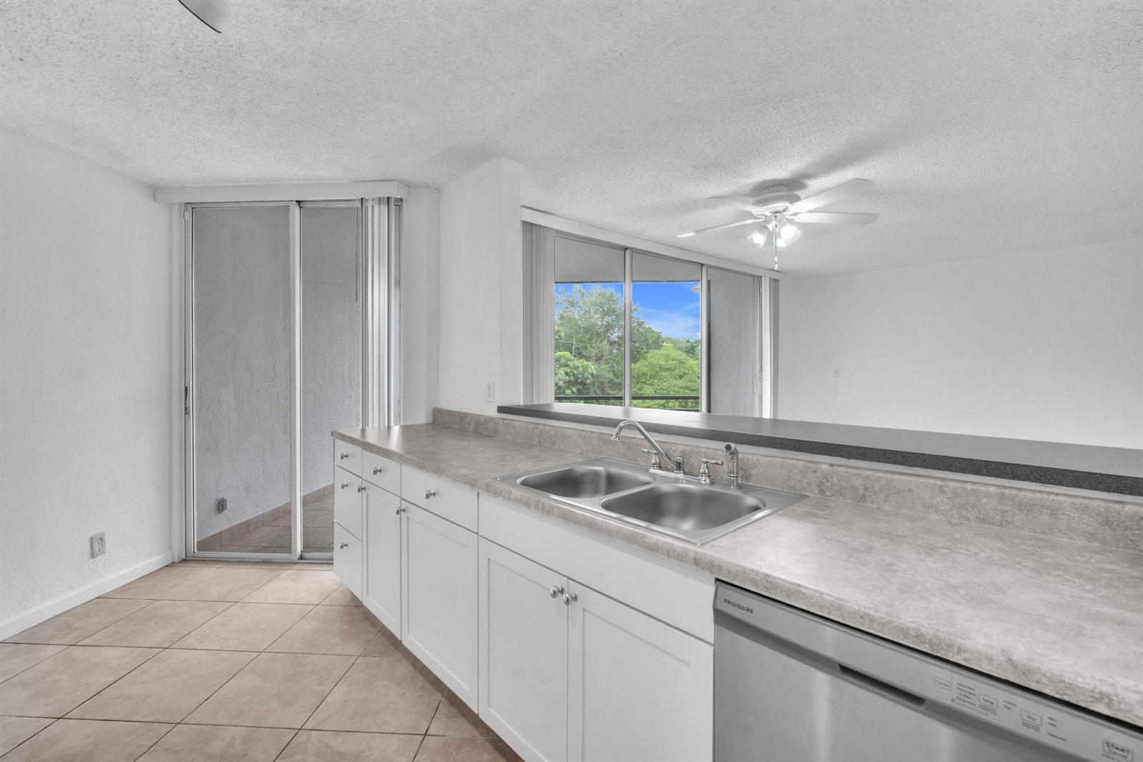 3100 N Pine Island Road # 306, Sunrise FL 33351 photo 4