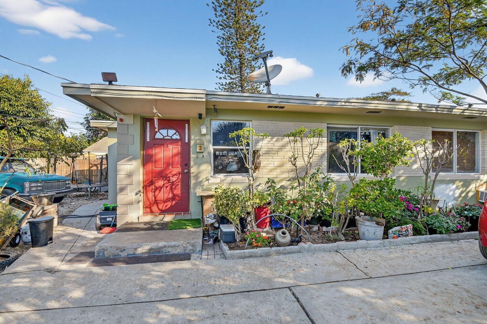 721 N F Street # 3, FL 33460