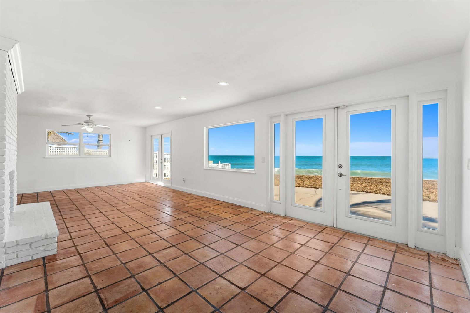 9556 Doubloon Drive, Vero Beach FL 32963 photo 2