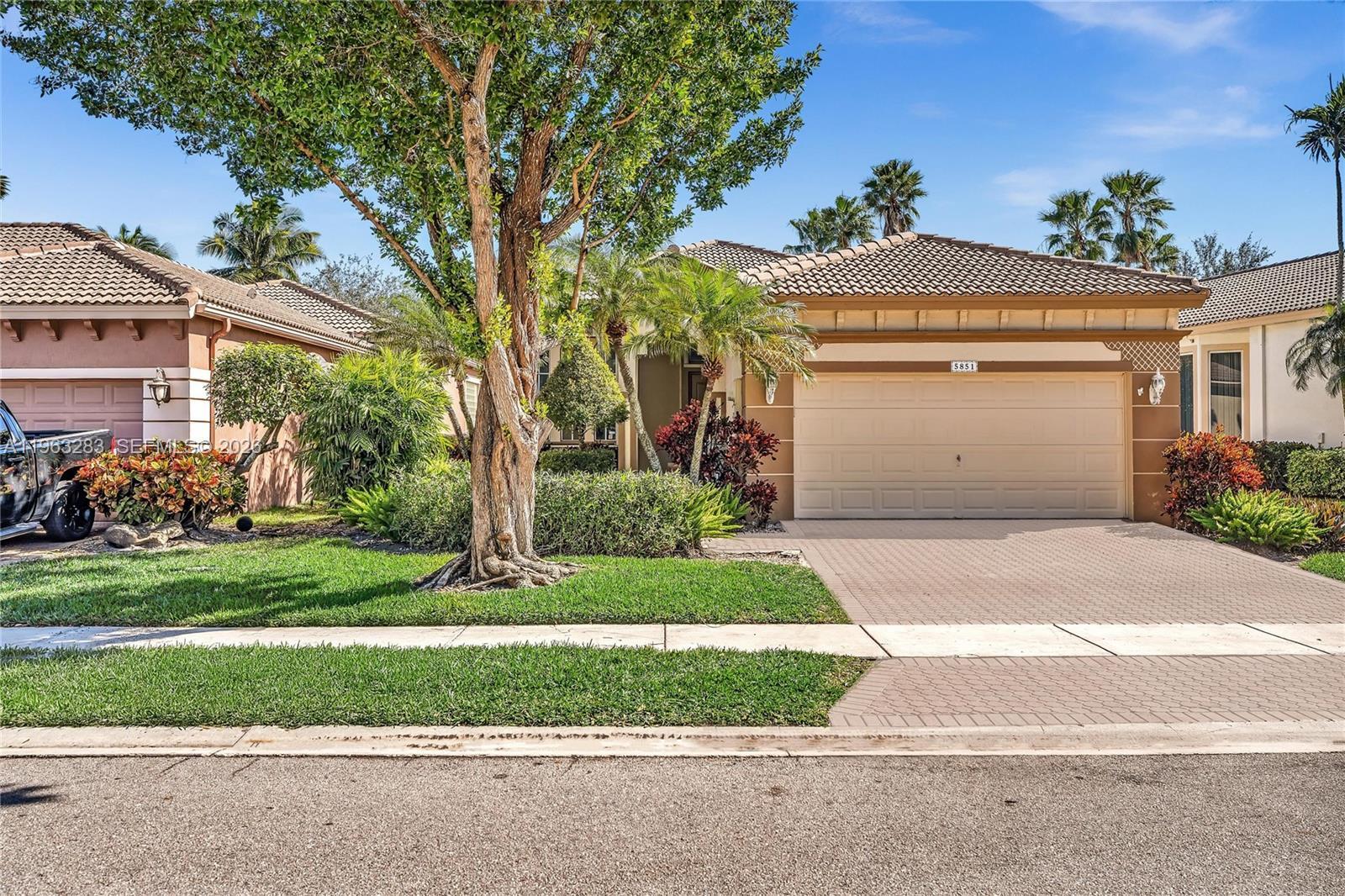 5851 NW 125th Ter, Coral Springs FL 33076 photo 2