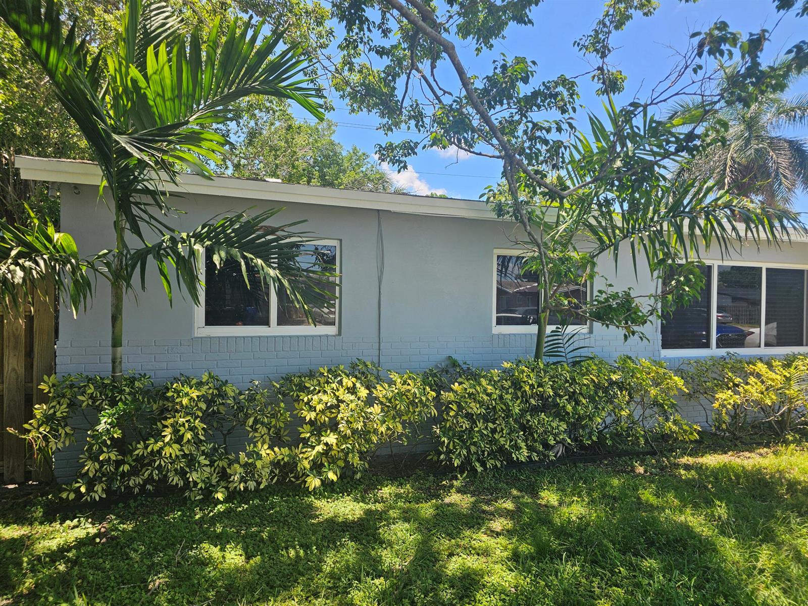 3340 SW 18th Street, Fort Lauderdale FL 33312