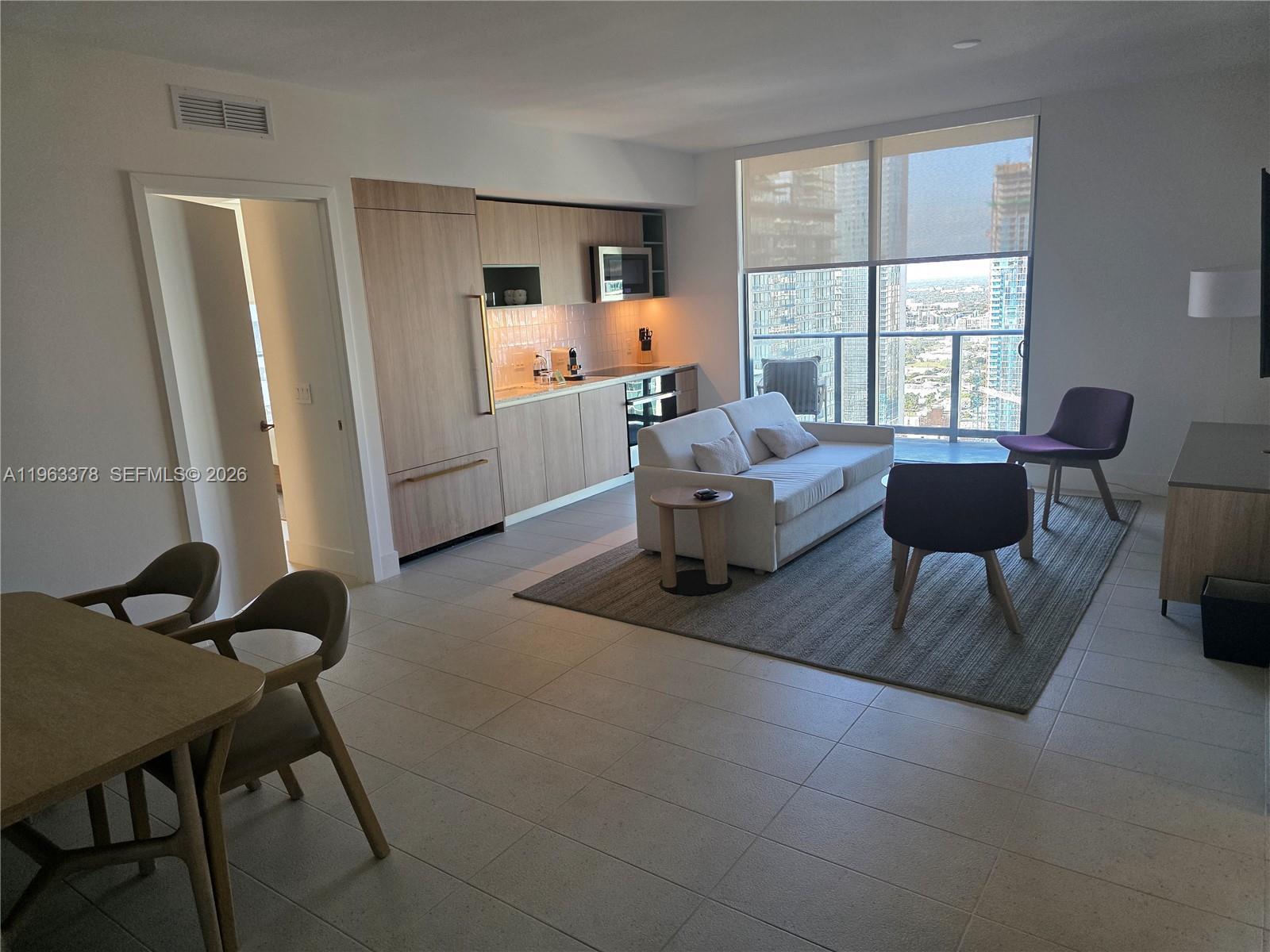 159 NE 6th St # 4302, Miami FL 33132 photo 3