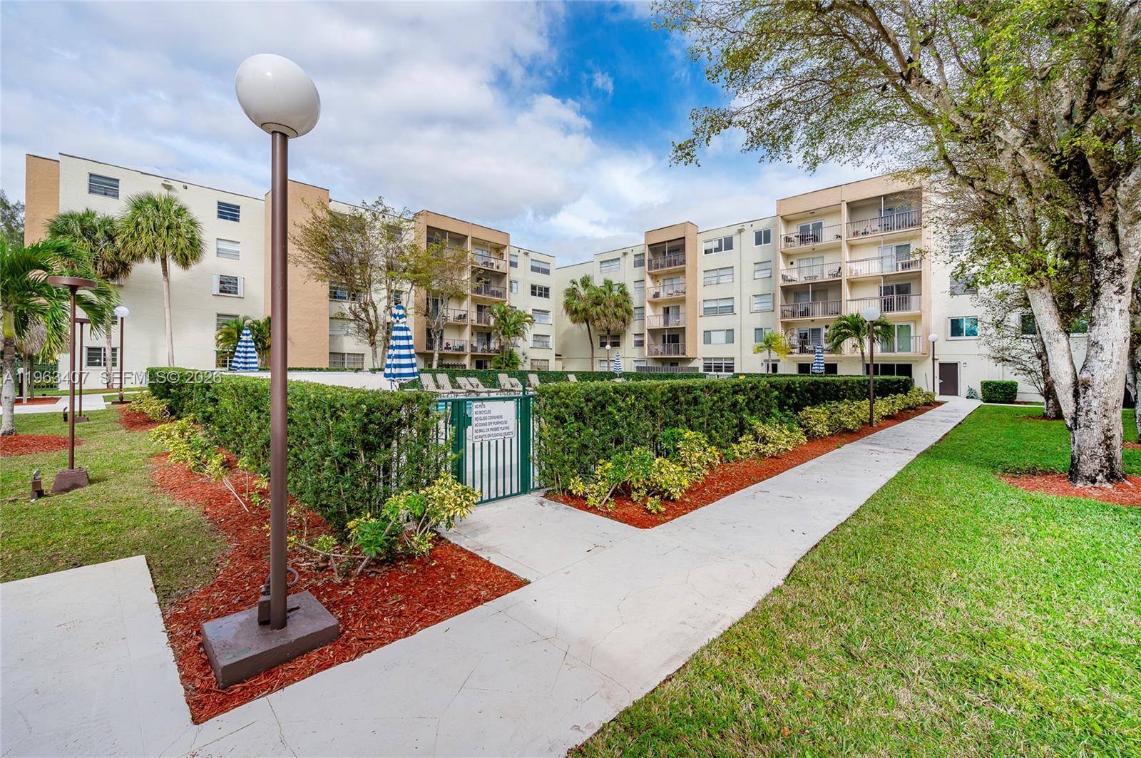 14250 SW 62nd St # 314, Miami FL 33183 photo 2