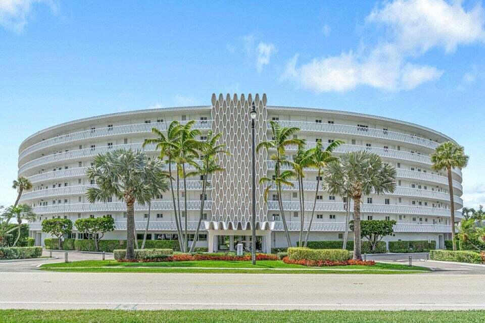 2505 S Ocean Boulevard # 303, Palm Beach FL 33480 photo 2