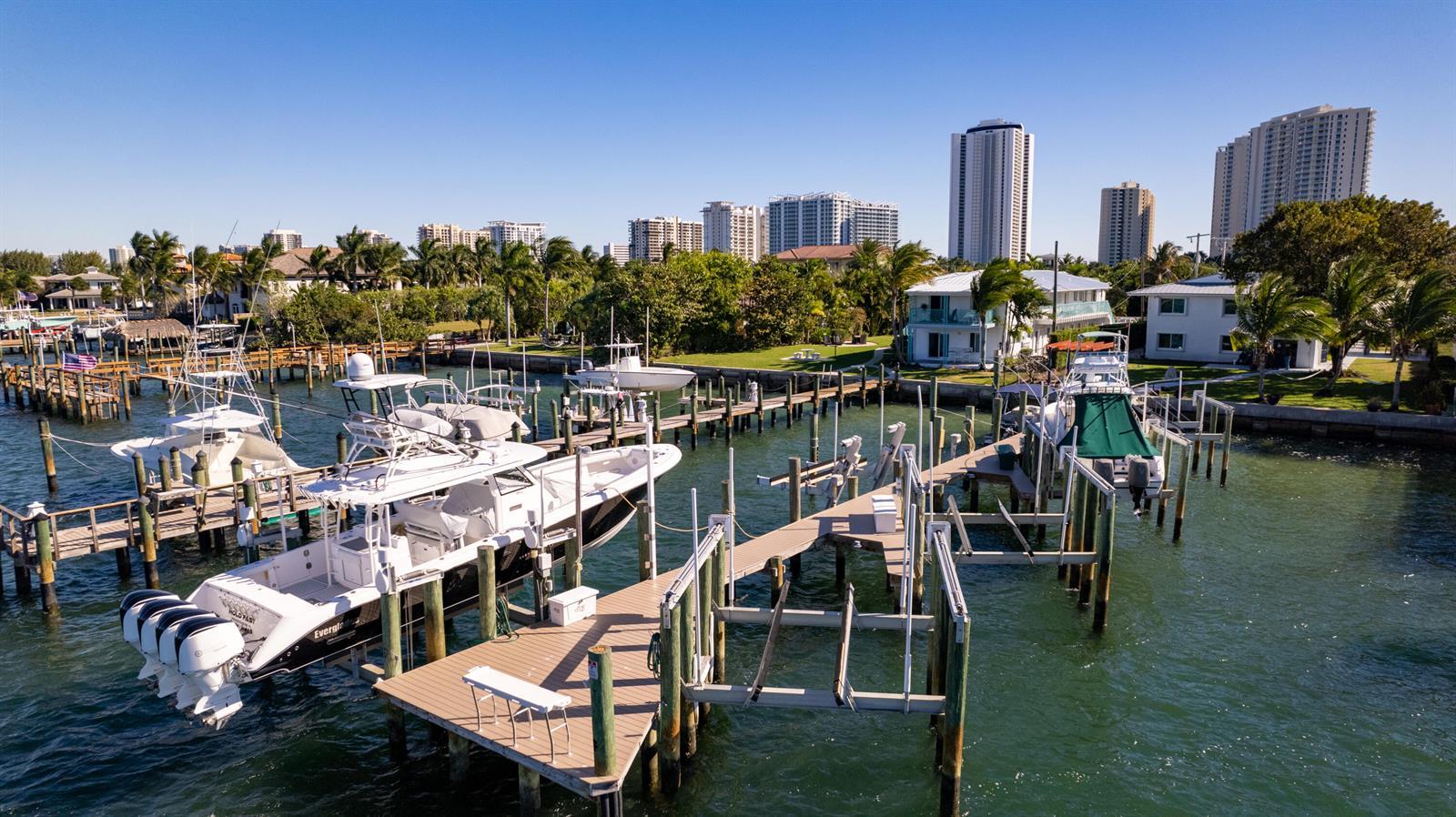 2649 Lake Drive # 1, Singer Island FL 33404 photo 2