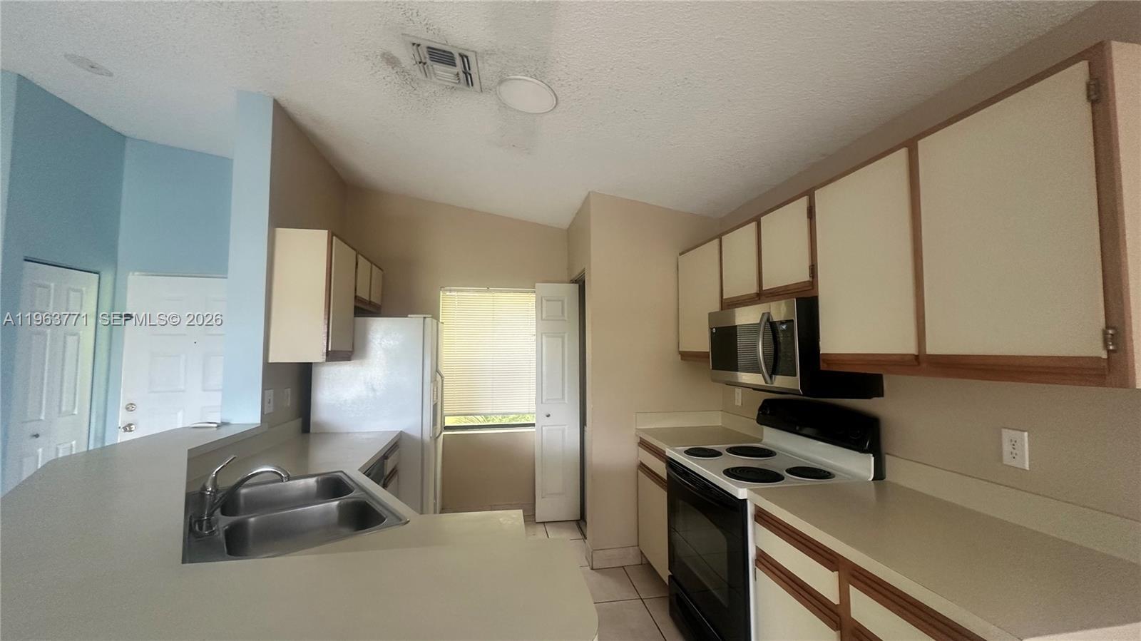 9999 Summerbreeze Dr # 315, Sunrise FL 33322 photo 3