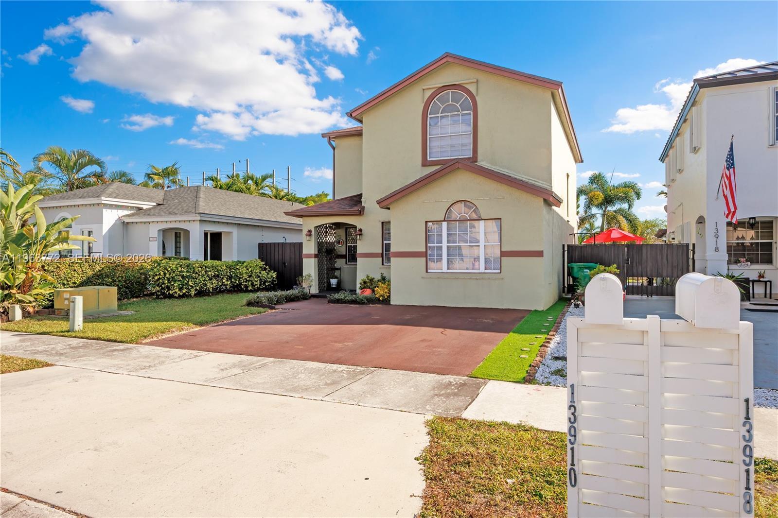 13910 SW 163rd St, Miami FL 33177 photo 2