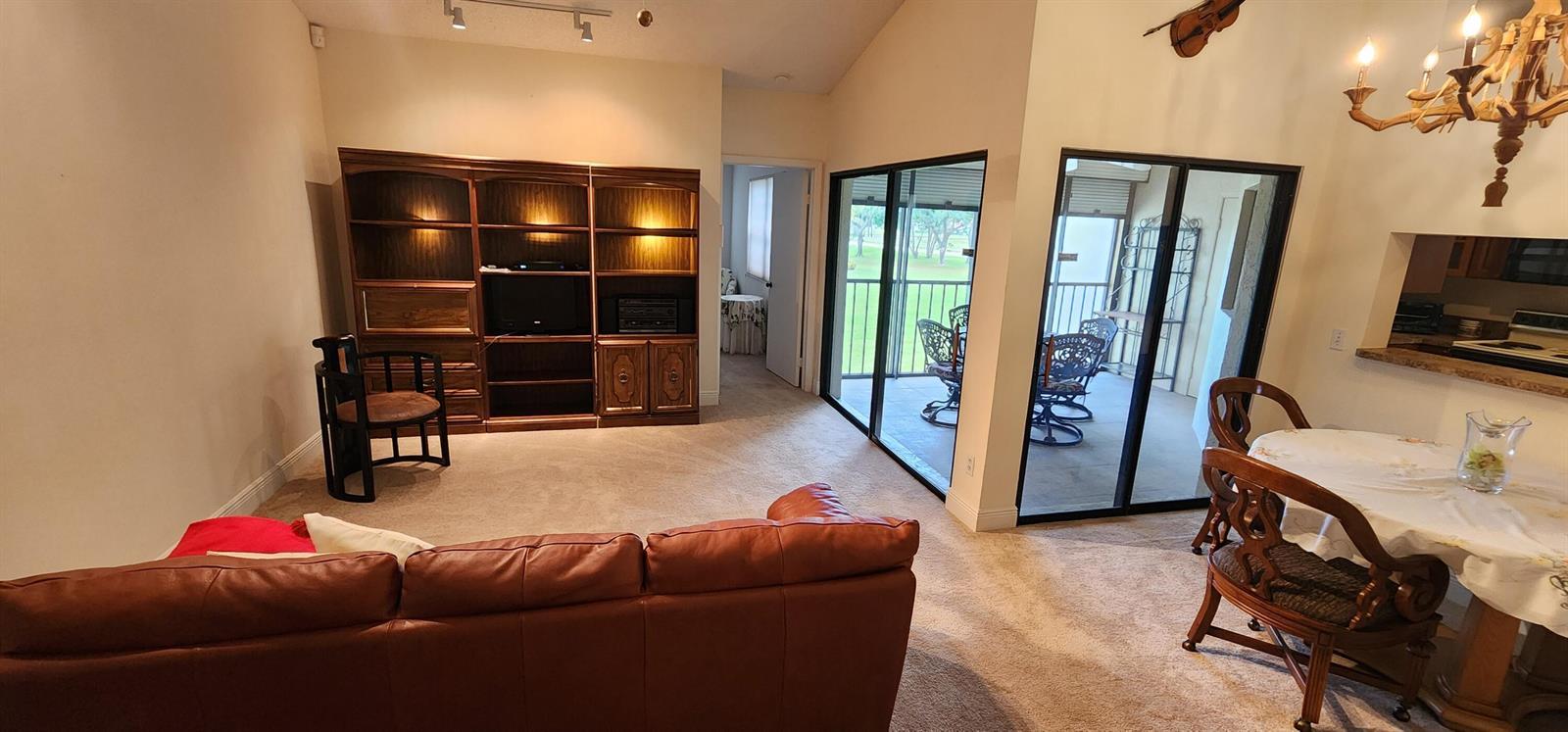 6043 Parkwalk Drive, Boynton Beach FL 33472 photo 3