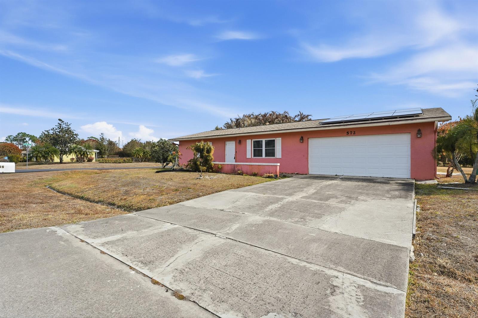 572 SE Fallon Drive, Port St. Lucie FL 34983 photo 3