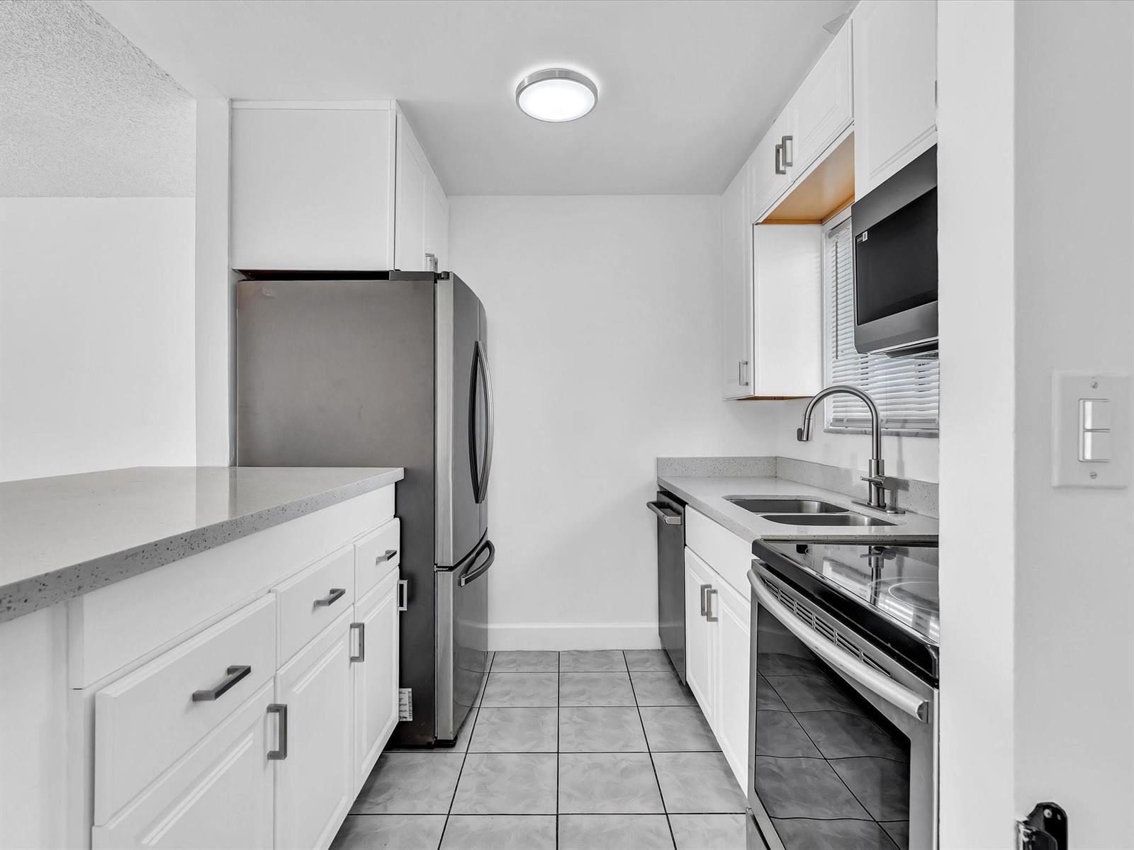 6034 Forest Hill Boulevard # 107, West Palm Beach FL 33415 photo 4