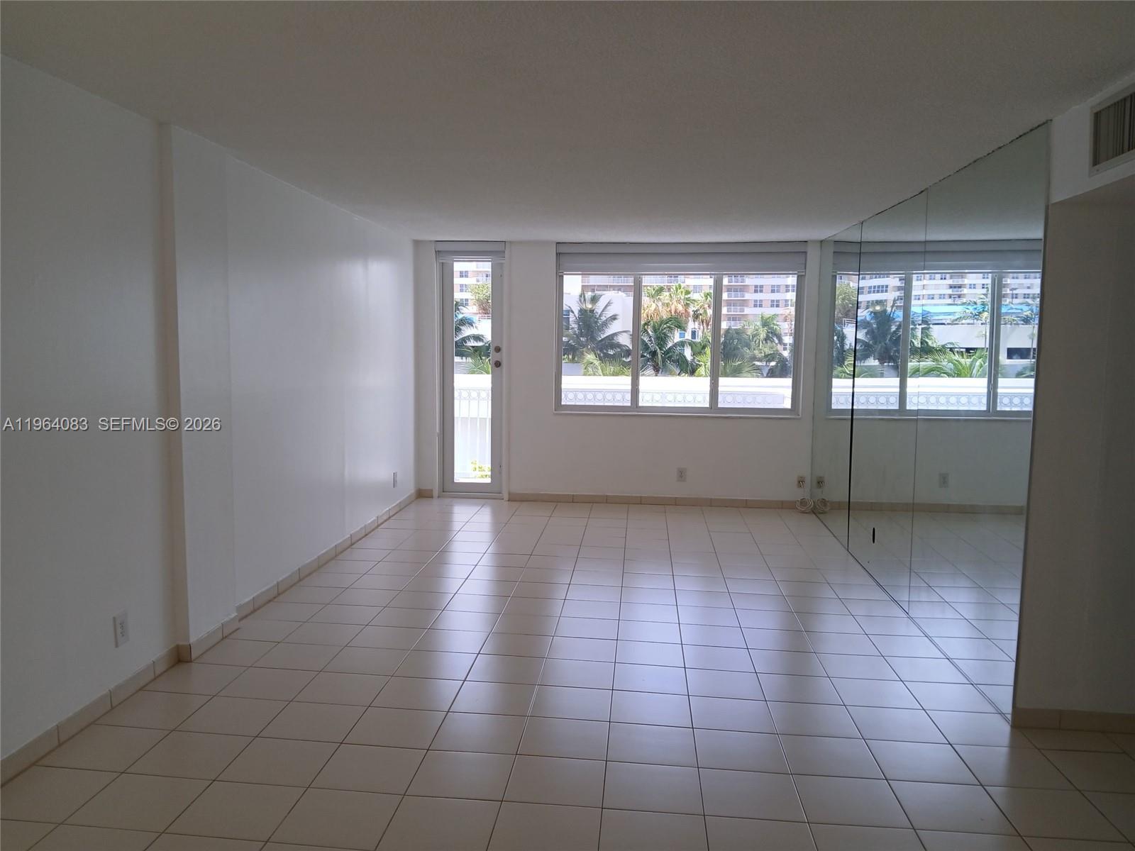 1913 S Ocean Dr # 423, Hallandale Beach FL 33009 photo 4