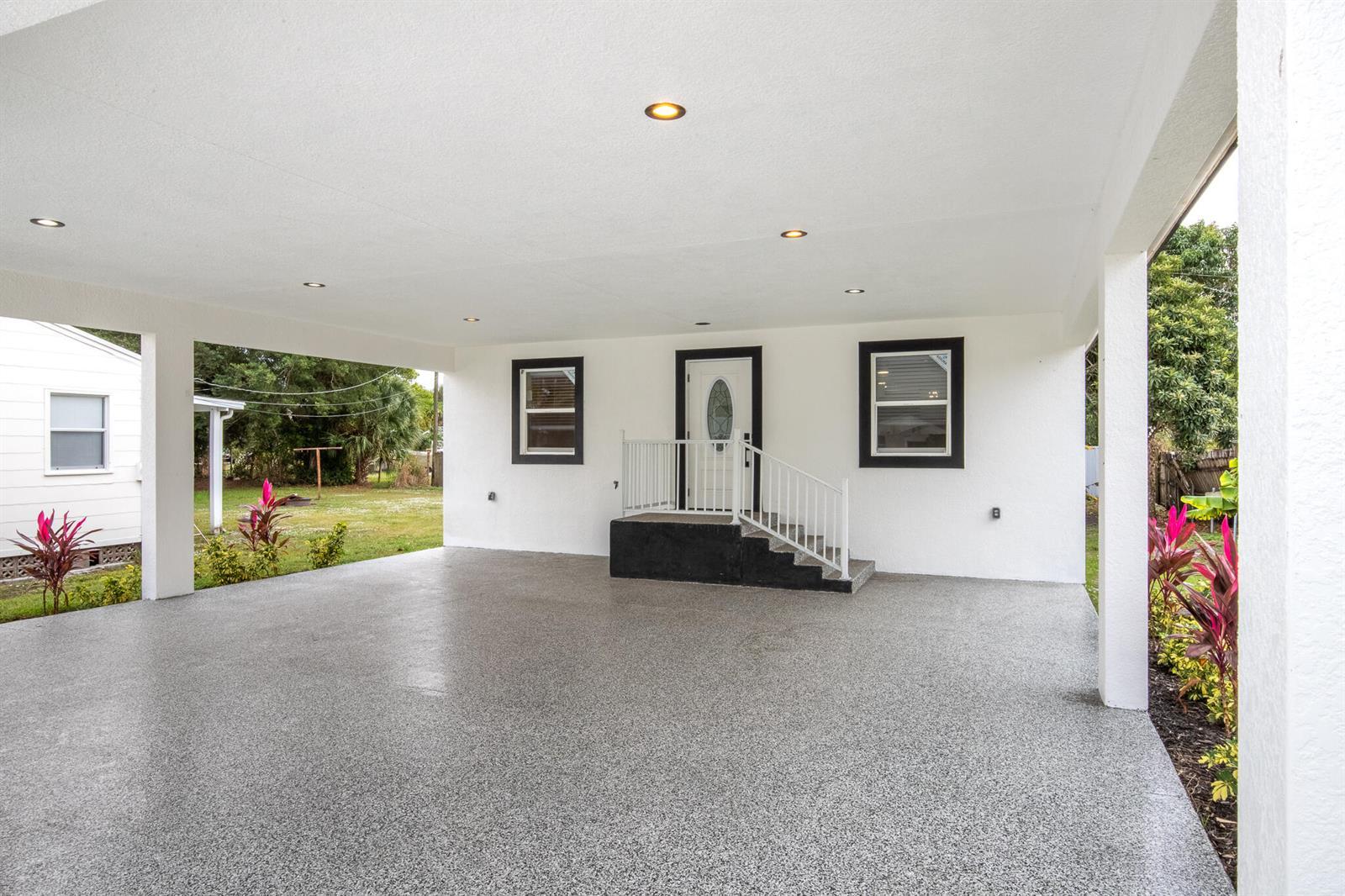 332 W Ventura Avenue, Clewiston FL 33440 photo 4