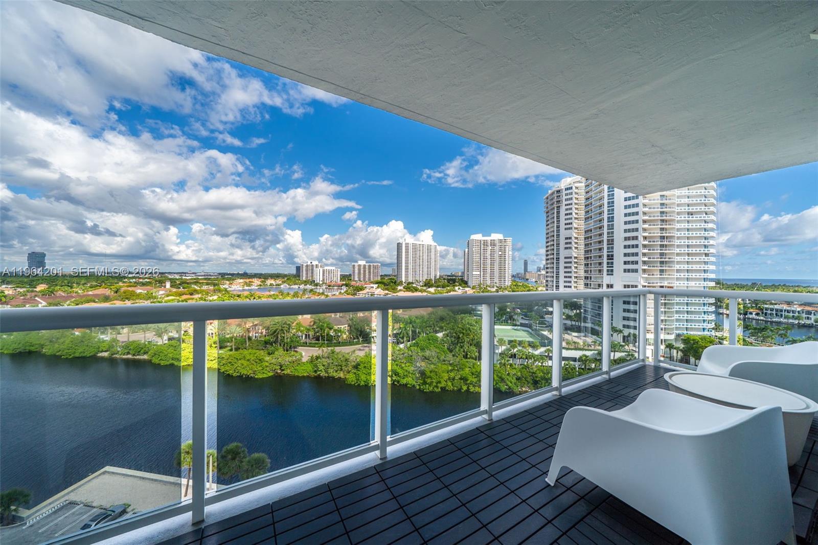 20505 E Country Club Drive # 1232, Aventura FL 33180 photo 2