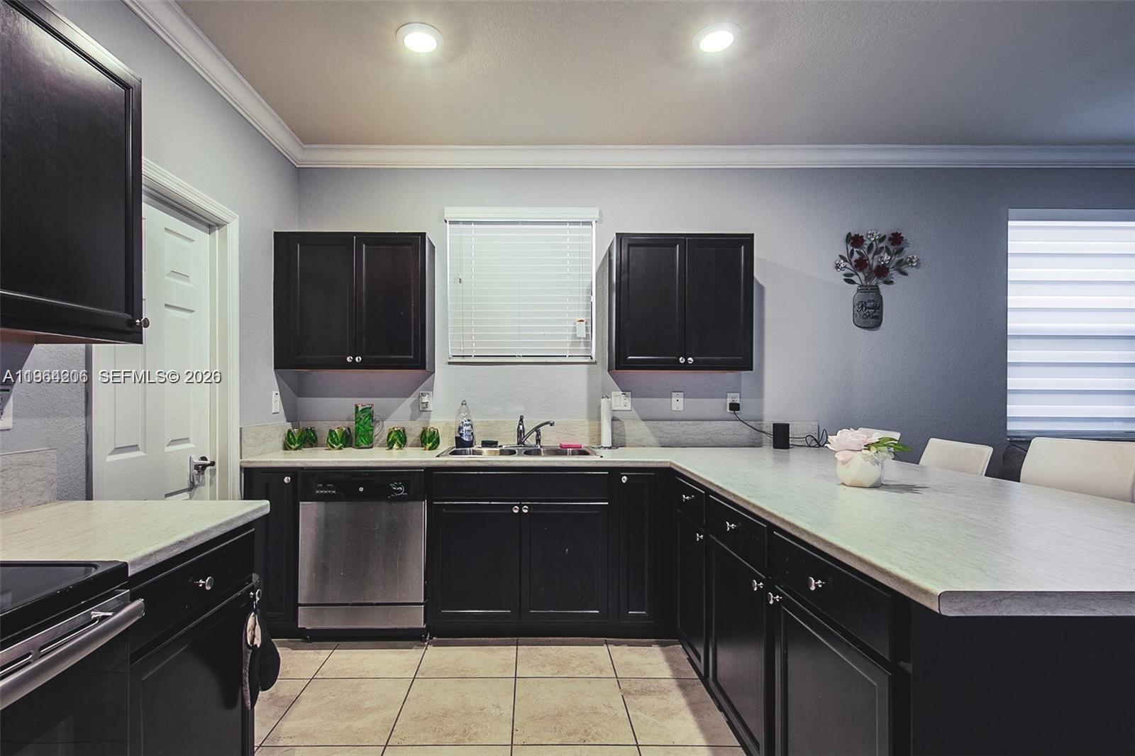 133 NE 23rd Ter, Homestead FL 33033 photo 4