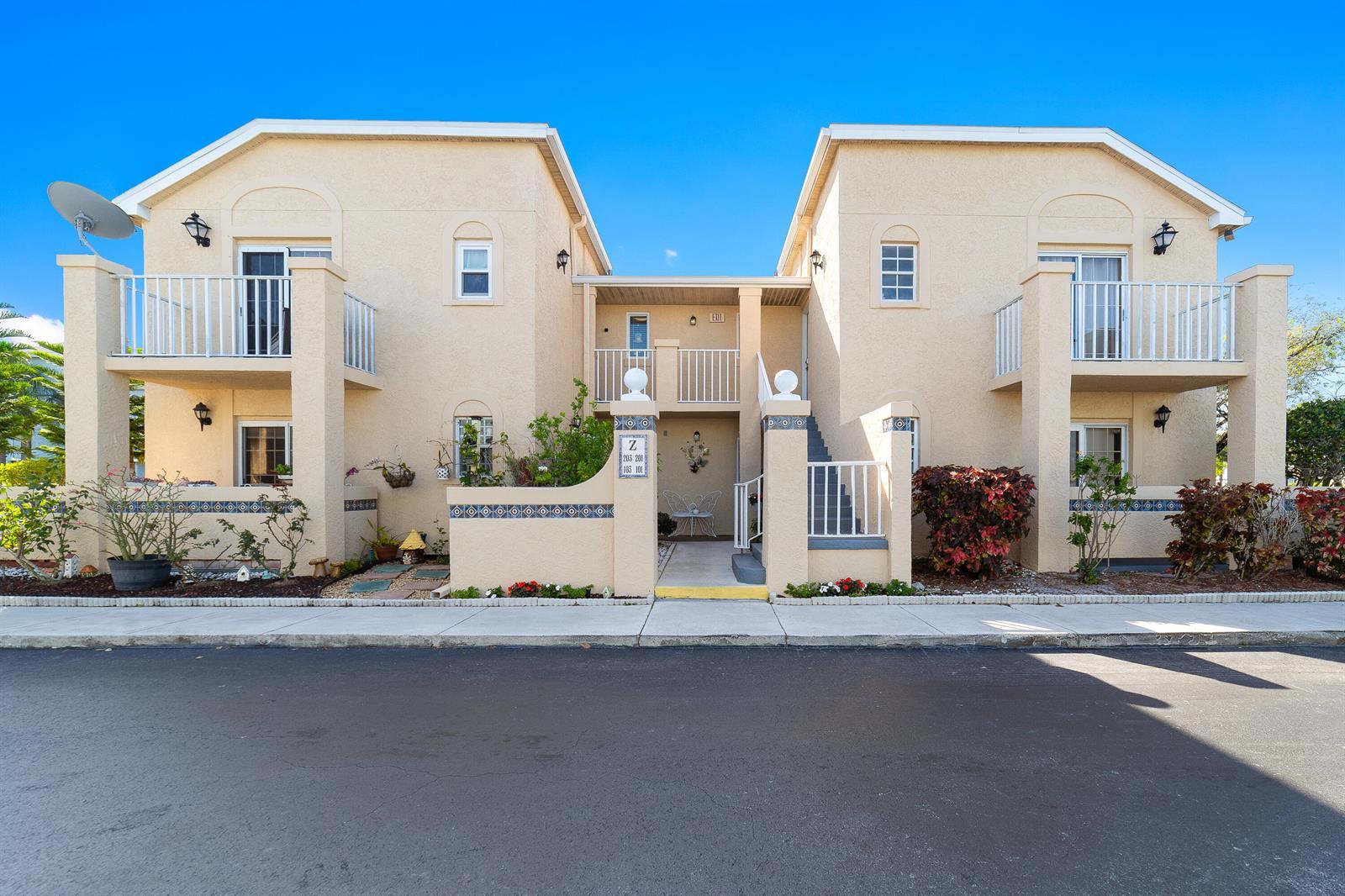 1627 SE Green Acres Circle # Z203, Port St. Lucie FL 34952