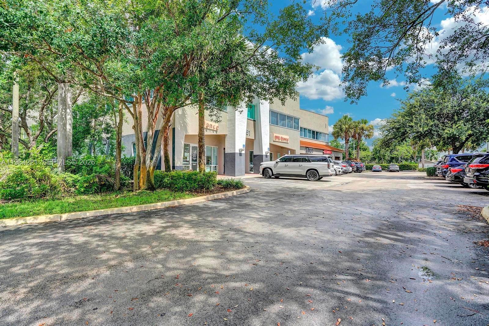 351 SW 136th Ave # 202, Davie FL 33325 photo 3