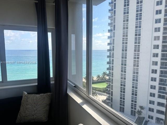 19201 Collins Ave # 1044, Sunny Isles Beach FL 33160 photo 4
