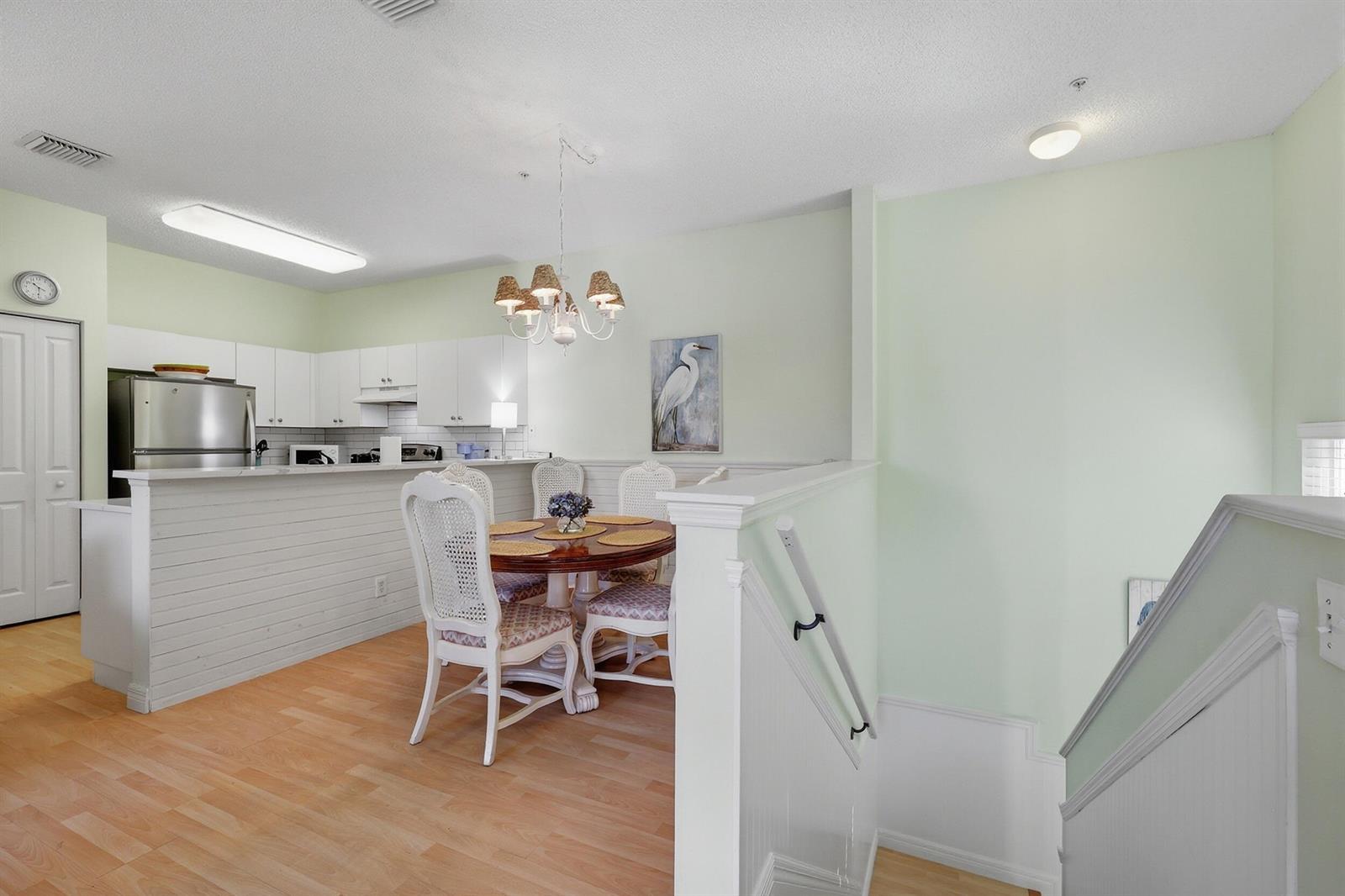 114 Lighthouse Cir, J, Tequesta FL 33469 photo 3