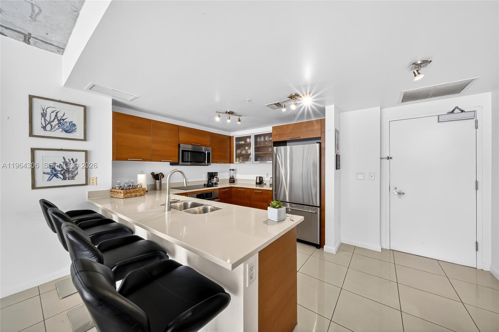 3250 NE 1st Ave # 502, Miami FL 33137 photo 5