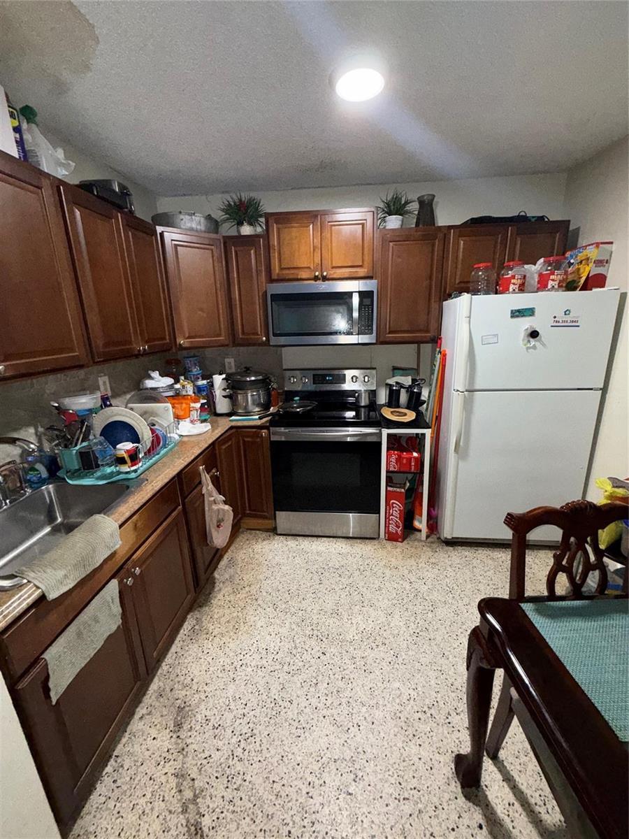 1028 NW 24th Street, Miami FL 33127 photo 4