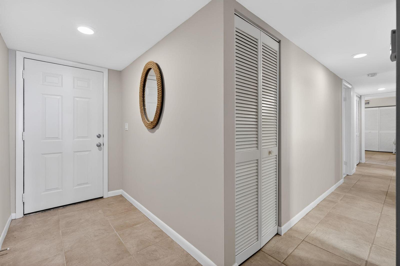1605 S Us Highway 1, Jupiter FL 33477 photo 4