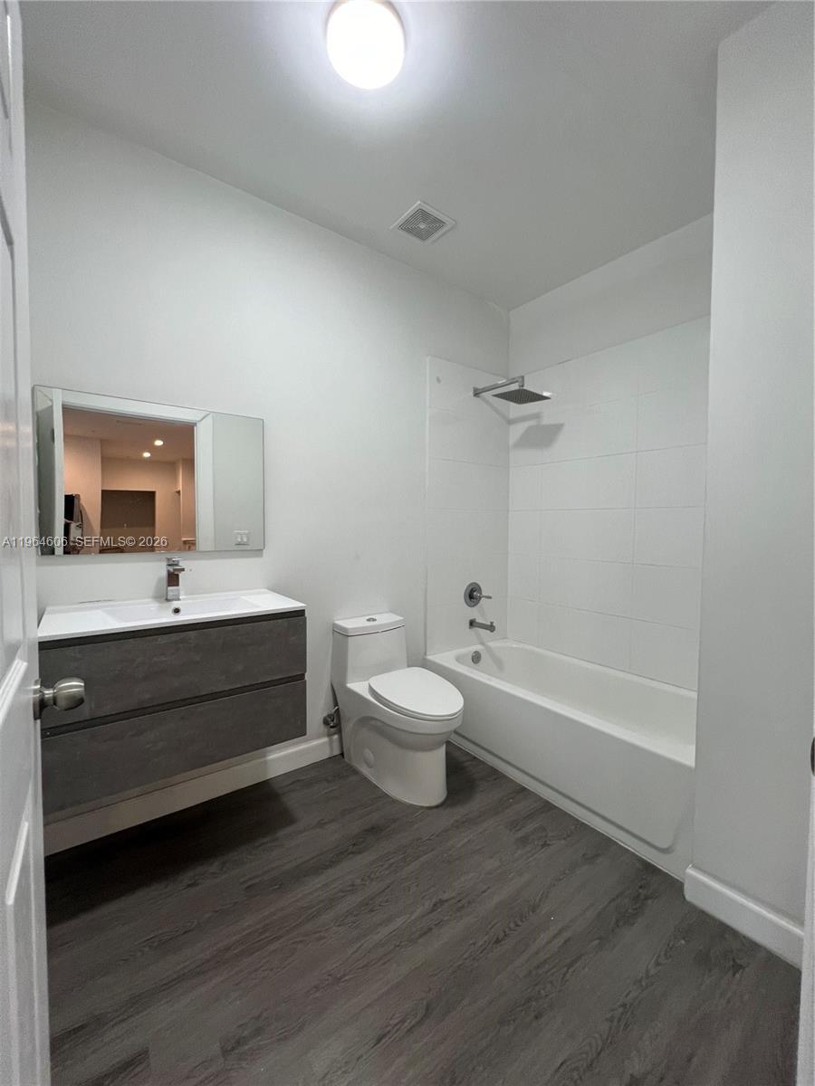 2311 NW 22nd Ave # 405, Miami FL 33142 photo 2