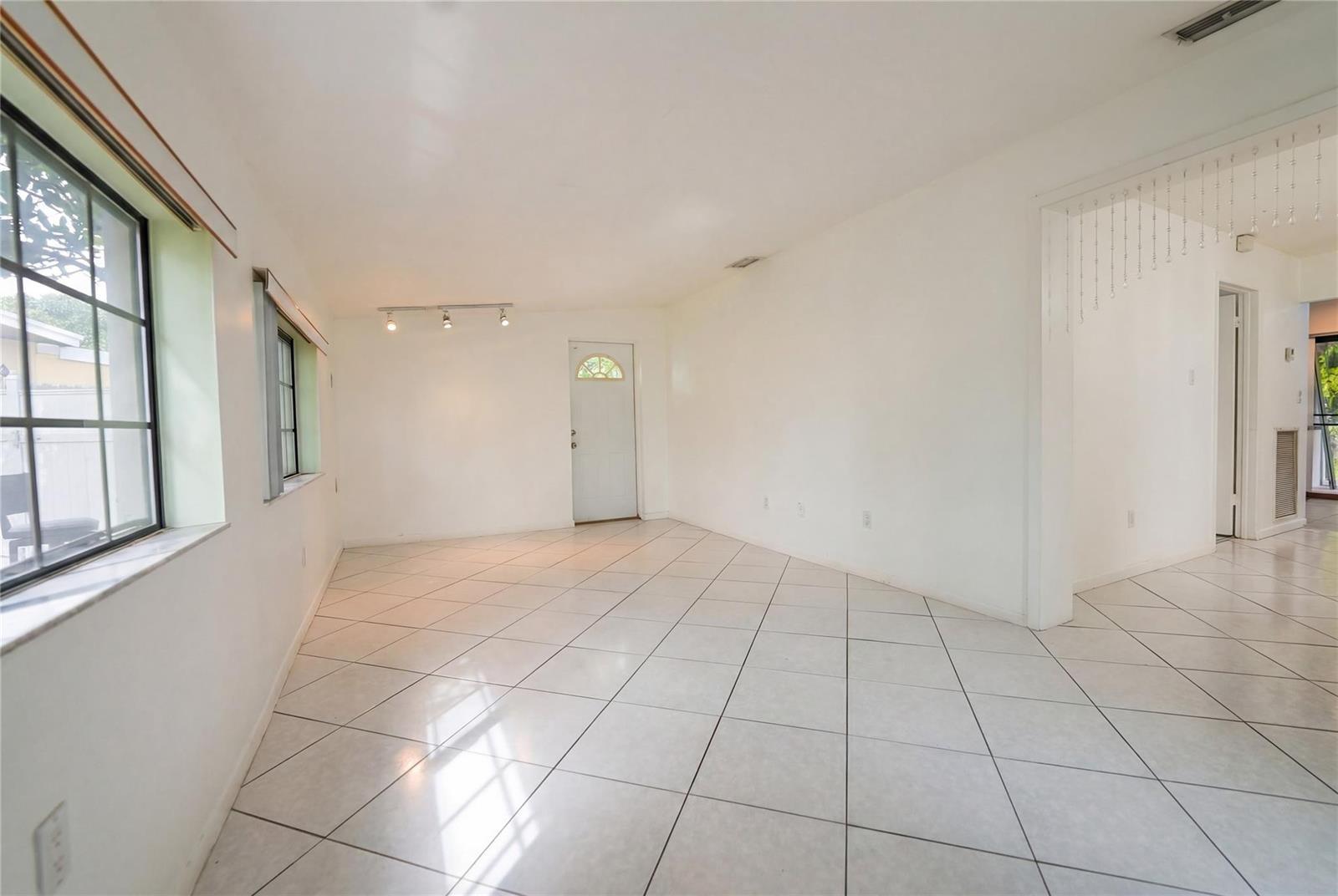 2064 E Carol Circle, West Palm Beach FL 33415 photo 4