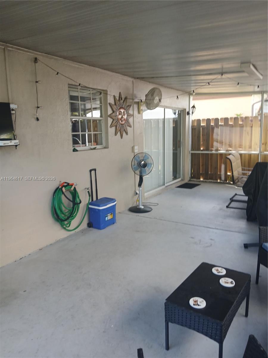 10005 SW 223rd Ln, Cutler Bay FL 33190 photo 3