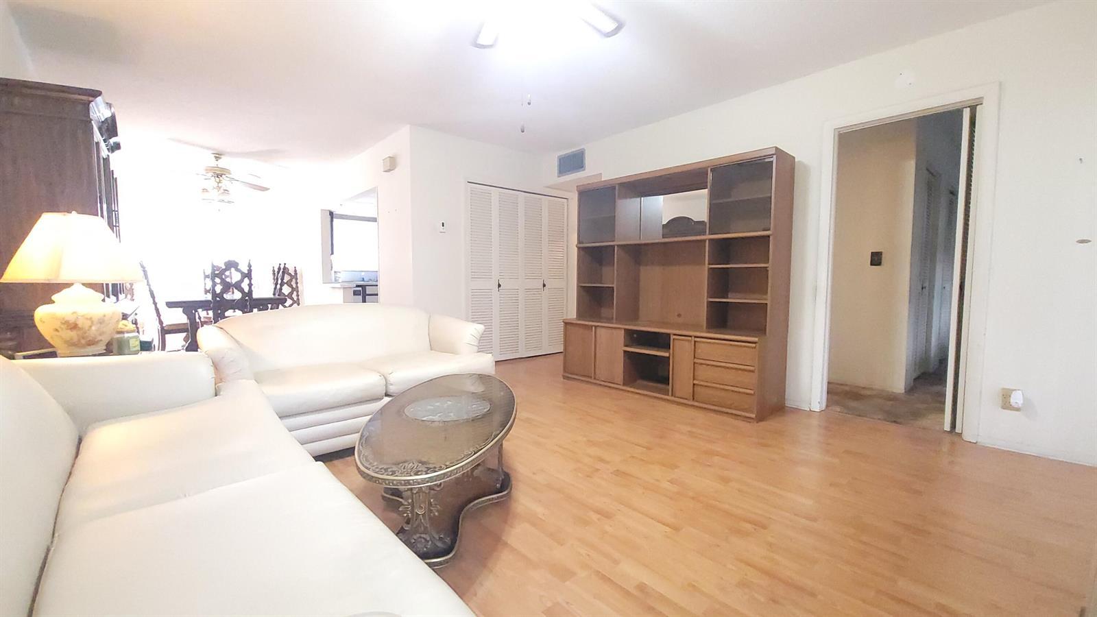 48 Stratford D, West Palm Beach FL 33417