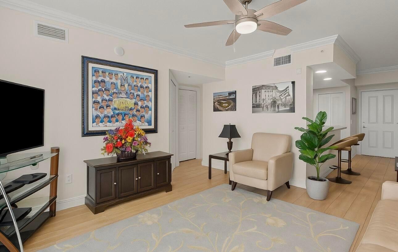 600 S Dixie Highway # 735, West Palm Beach FL 33401 photo 4
