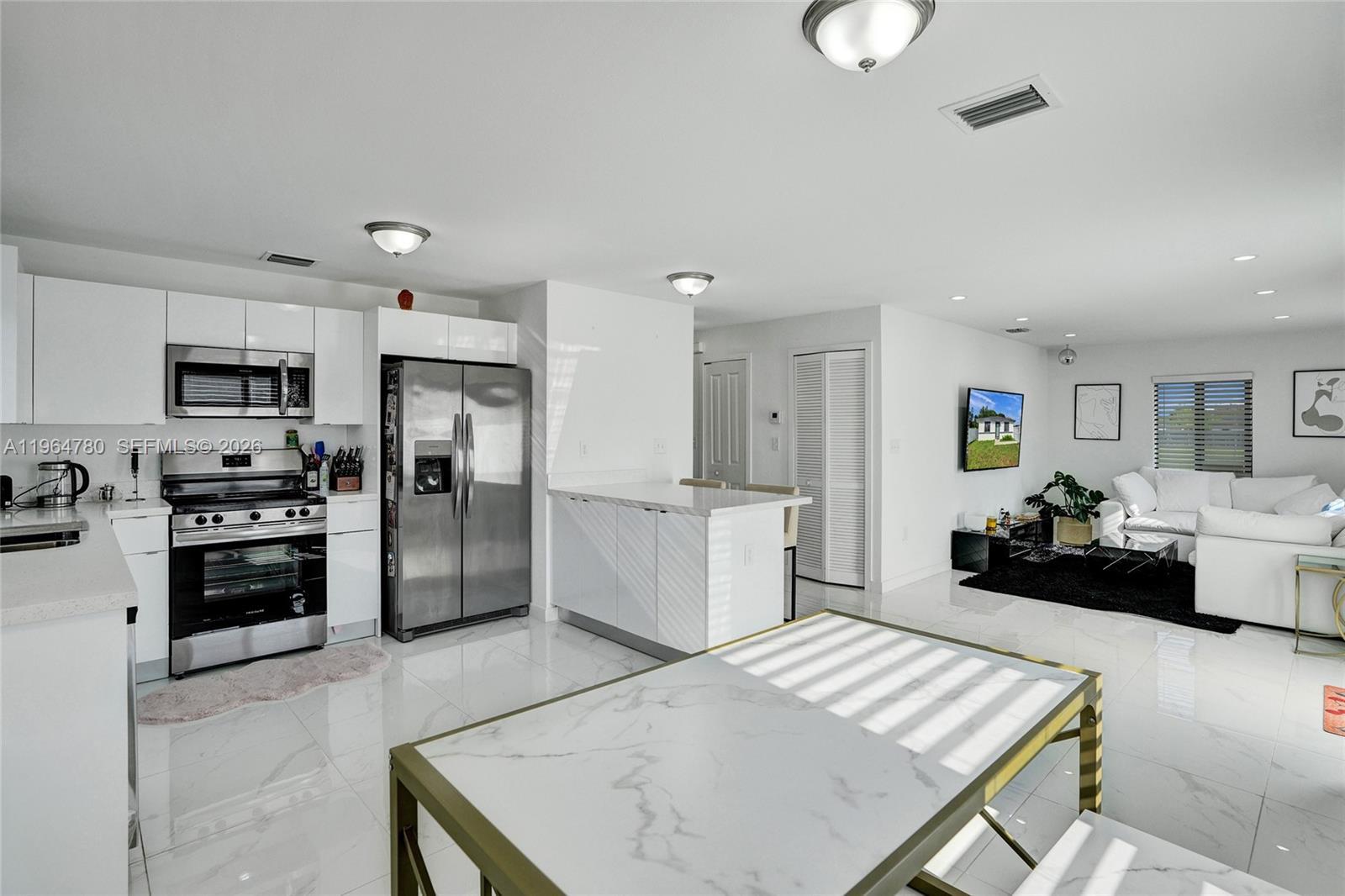 1712 NW 76th Ter # 1712, Miami FL 33147 photo 4