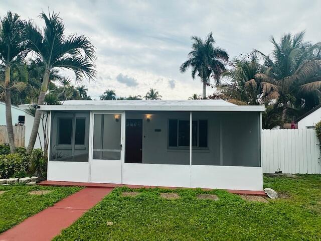 640 Oak Street, Boynton Beach FL 33435