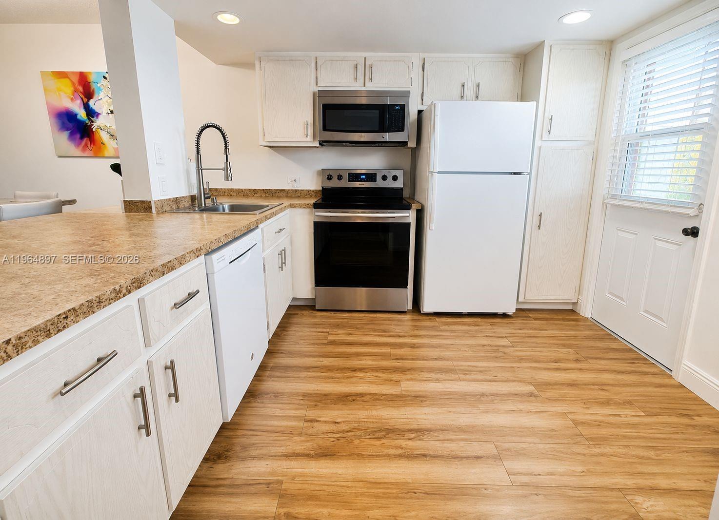 445 NE 195th St # 429, Miami FL 33179 photo 2
