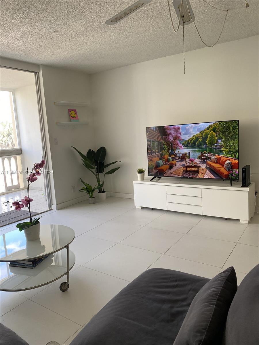 610 NE 12th Ave # 308, Hallandale Beach FL 33009 photo 4