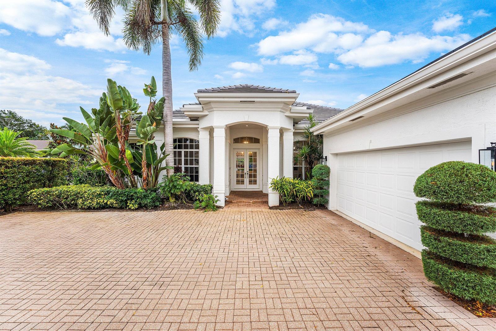 132 Pembroke Drive, Palm Beach Gardens FL 33418 photo 3