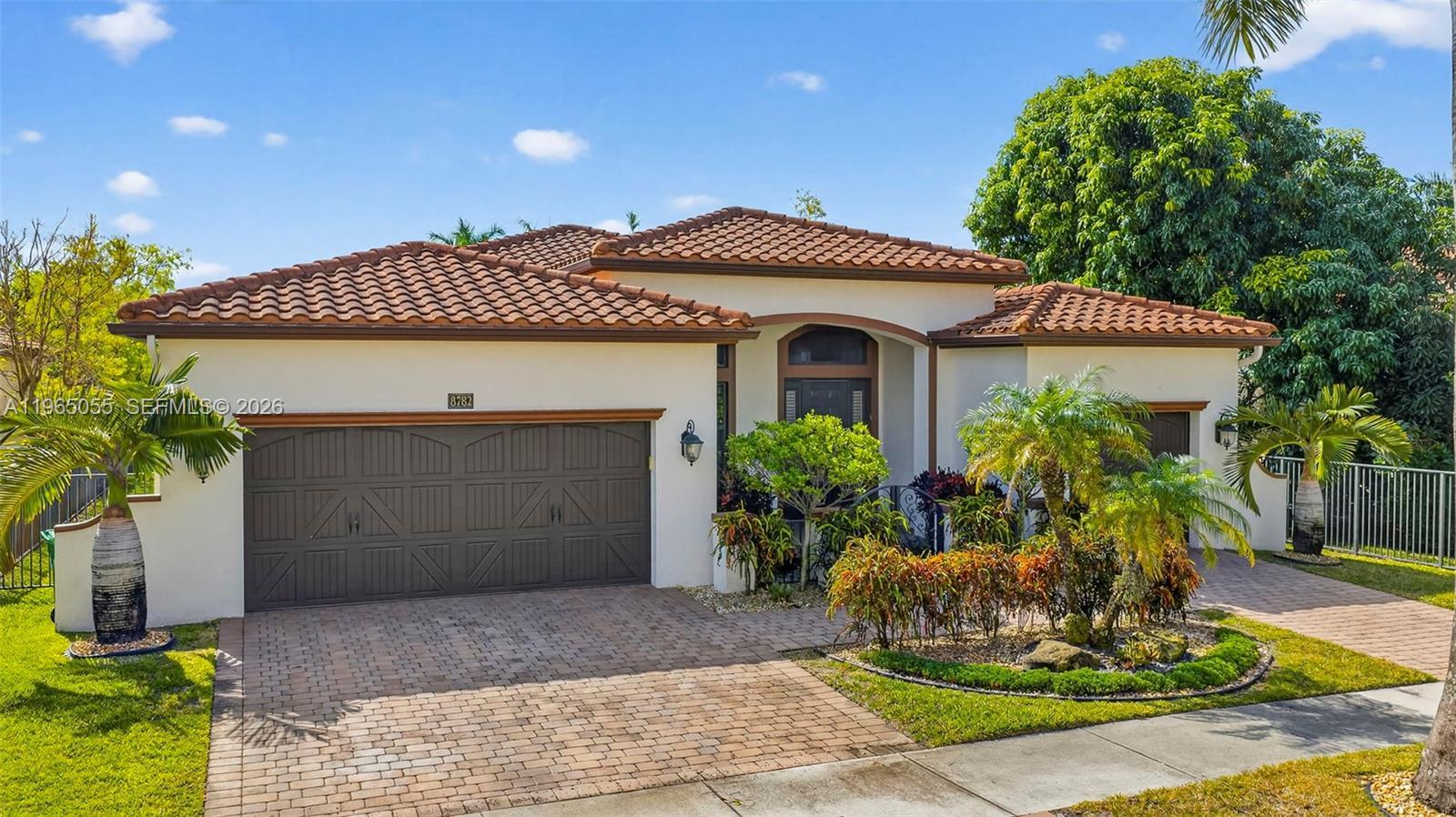 8782 NW 41st St, Cooper City FL 33024 photo 2
