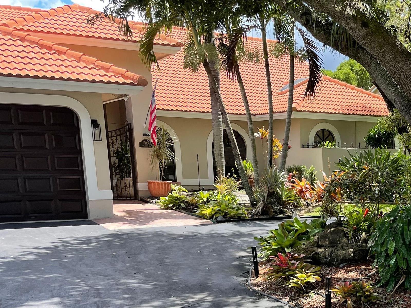 8472 NW 52nd Place, Coral Springs FL 33067 photo 2