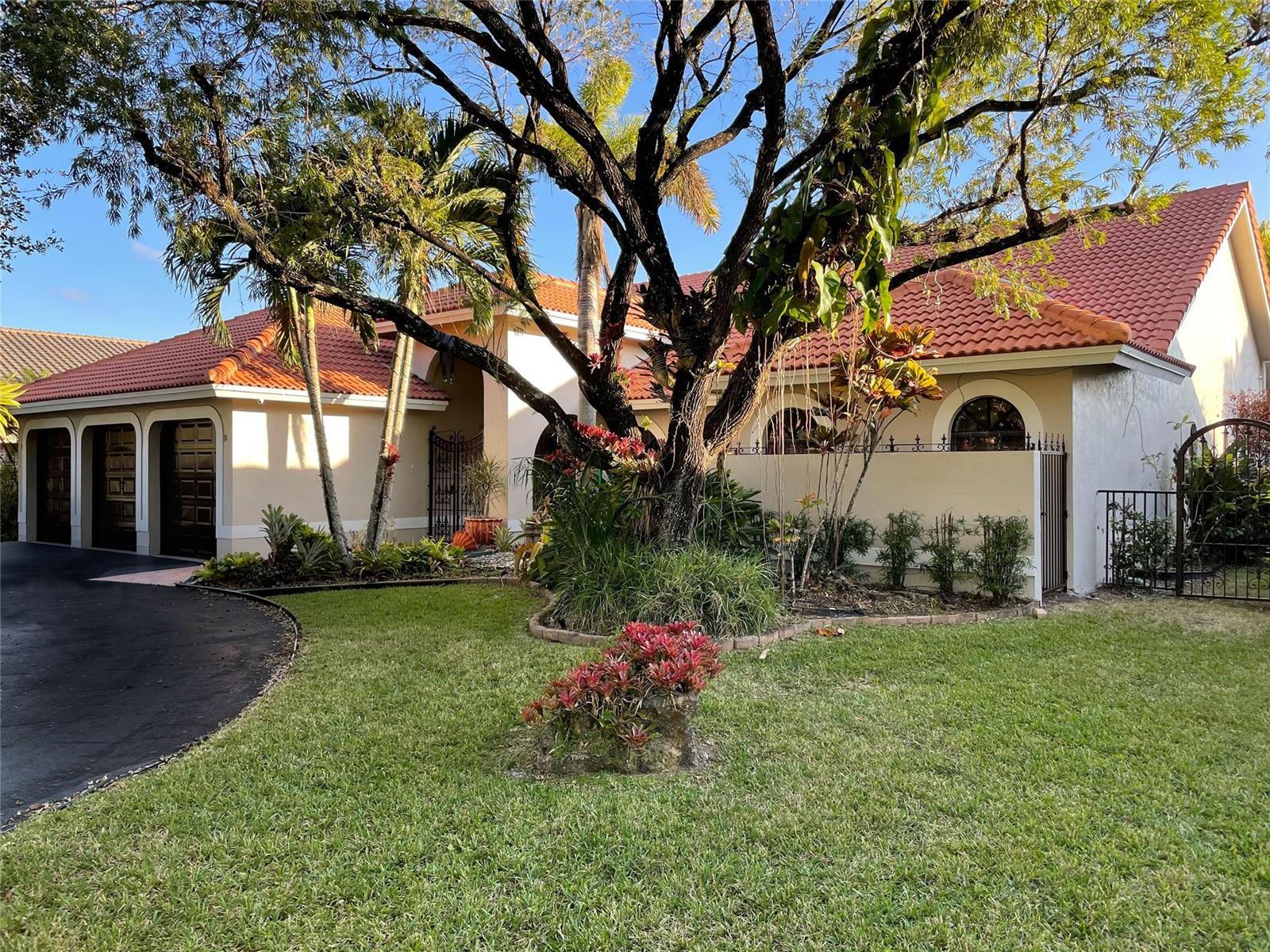 8472 NW 52nd Place, Coral Springs FL 33067