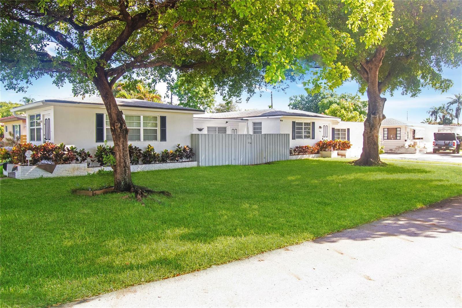 1625 Cleveland Street, Hollywood FL 33020