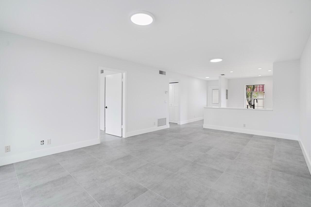 737 Nantucket Circle # B, Lake Worth FL 33467 photo 3